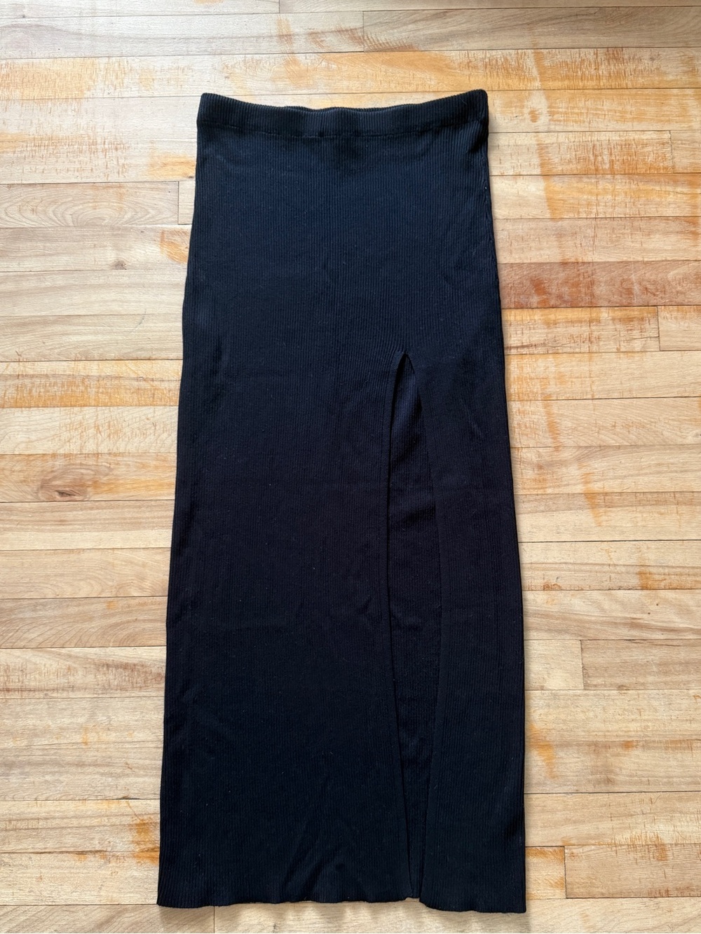 High Waisted Knit Black Ribbed Skirt w/ Slit